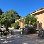 Вилла Porto-vecchio, Luxueuse 8 Pers, 4 Chambres, Piscine Privee Порто-Веккьо